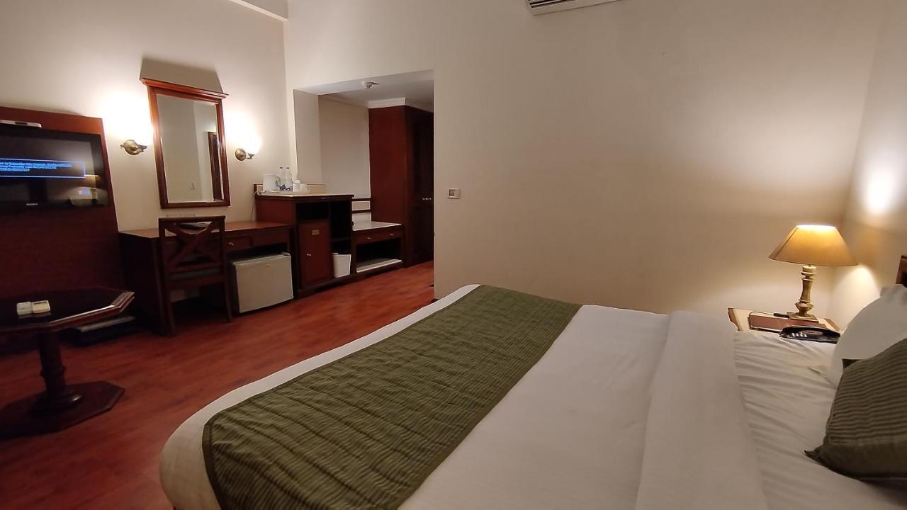 Hotel Sepal Bathinda Buitenkant foto