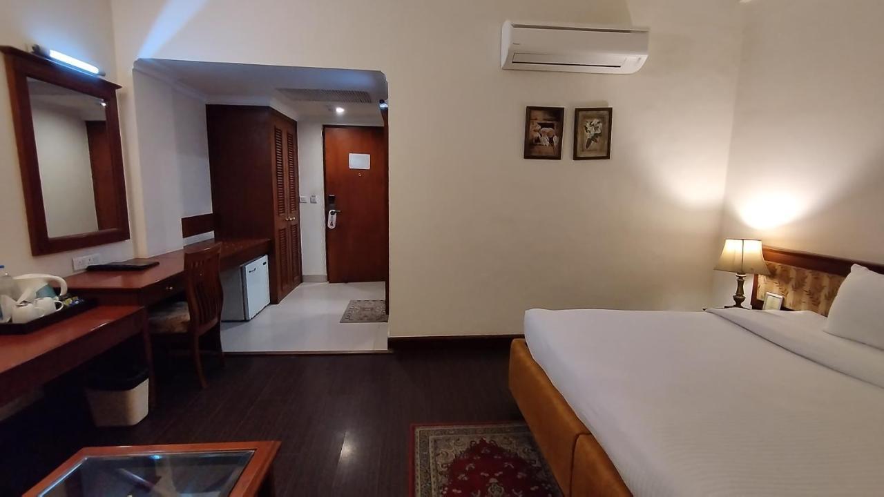 Hotel Sepal Bathinda Buitenkant foto