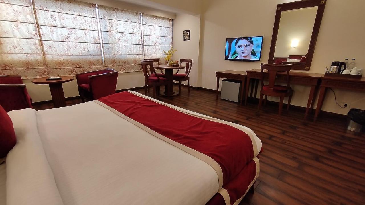 Hotel Sepal Bathinda Buitenkant foto