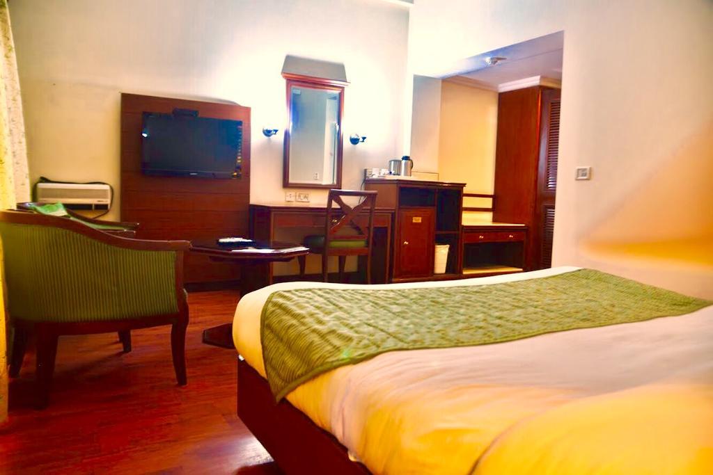 Hotel Sepal Bathinda Buitenkant foto