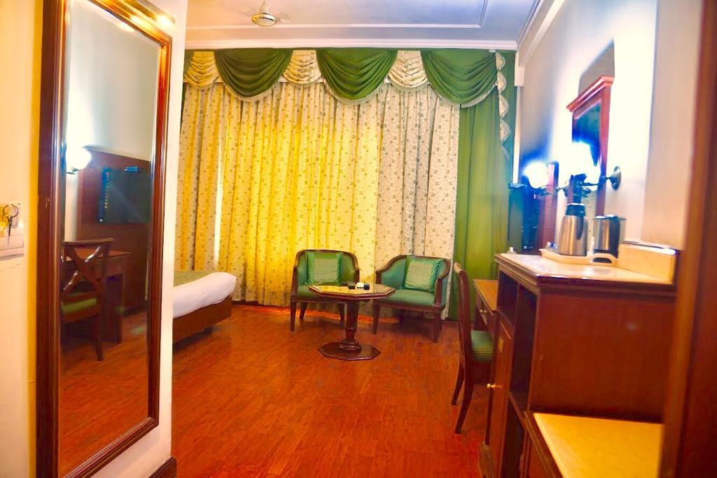 Hotel Sepal Bathinda Buitenkant foto