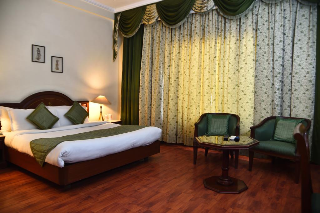 Hotel Sepal Bathinda Buitenkant foto