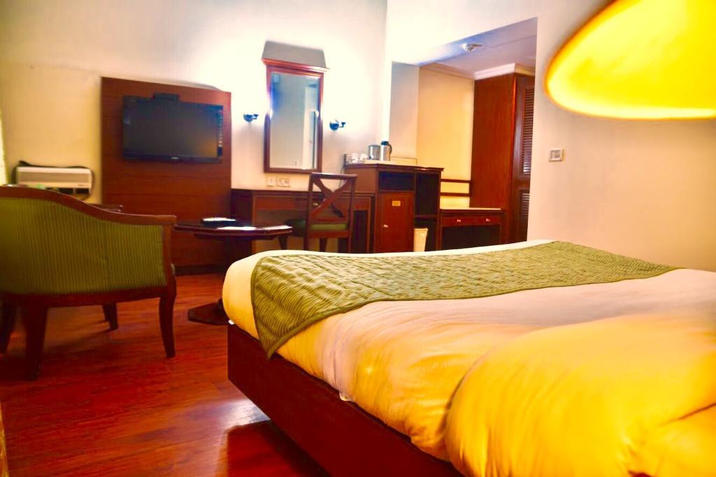 Hotel Sepal Bathinda Buitenkant foto